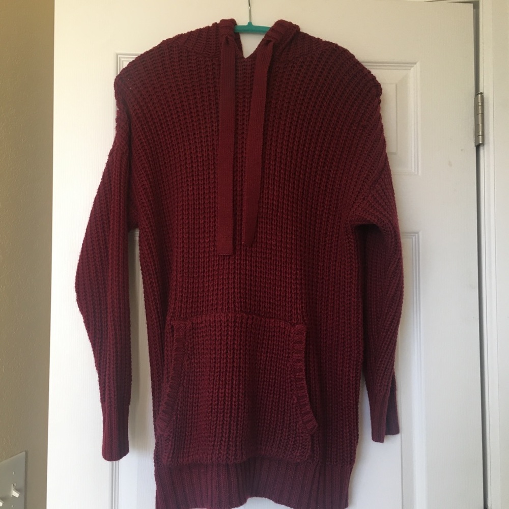 Like new small wine colored hoodie